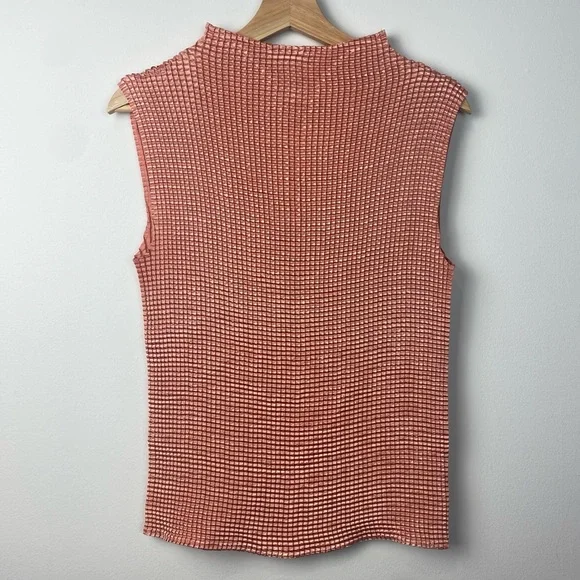 Shimmery pink vintage Y2K crinkle stretchy top - Picture 3 of 5